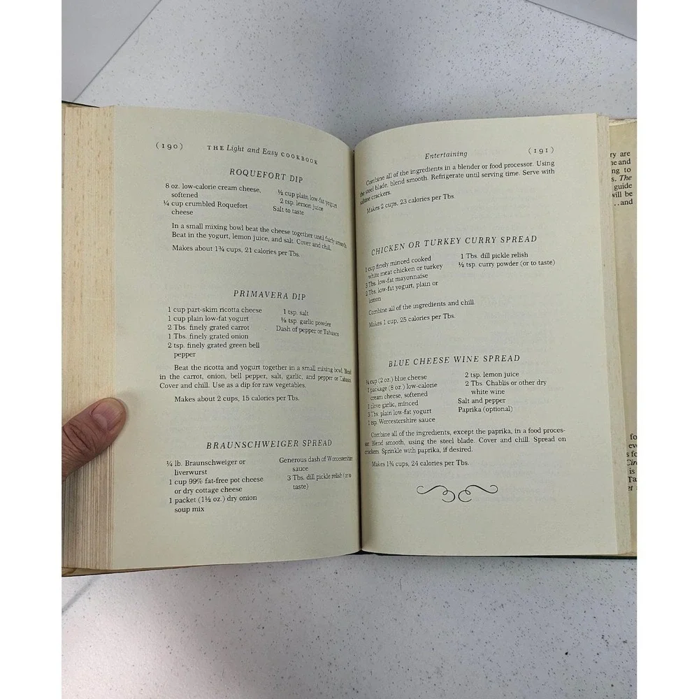 The‎ Light and Easy Cookbook Barbara Gibbons 1980 HC w Dust Jacket